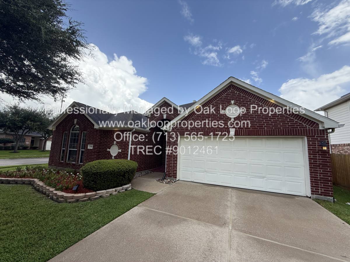 House for rent at 2310 Megellan Point Lane, Pearland, TX 77584