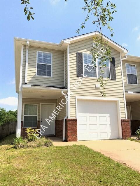 Townhouse for rent at 216 Johnson Court, Crestview, FL 32536