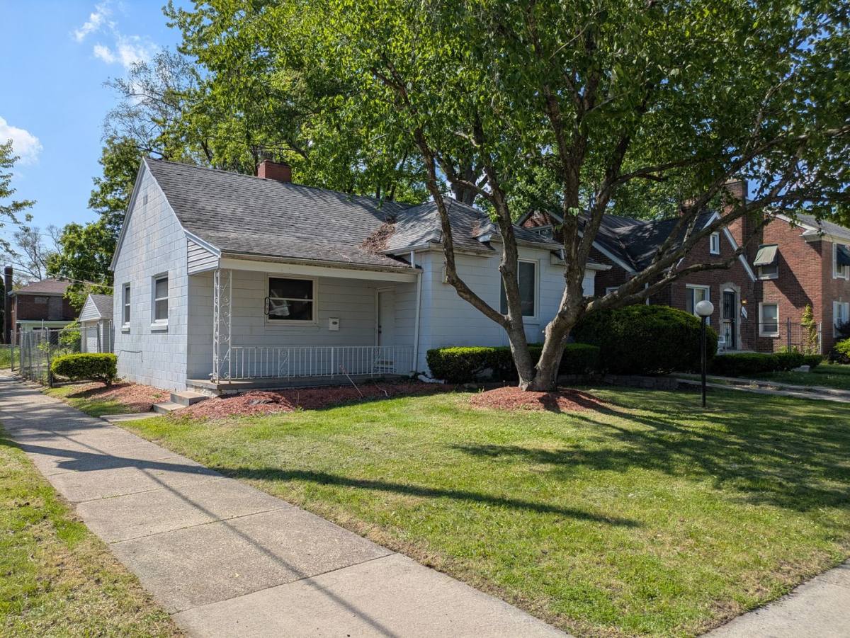 House for rent at 16701 Lindsay St, Detroit, MI 48235