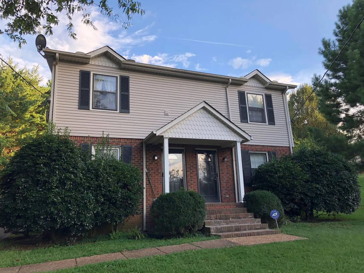Townhouse for rent at 473 Ellenwood Dr, Nashville, TN 37211