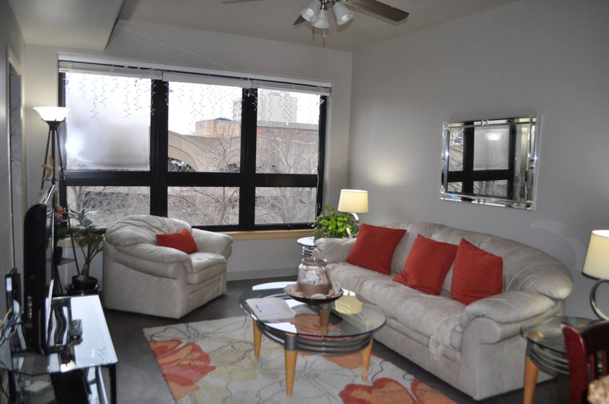 Apartment for rent at 146 S Vanburen, Iowa City, IA 52240