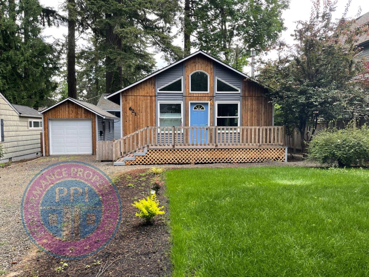 House for rent at 621 9th St, Lake Oswego, OR 97034