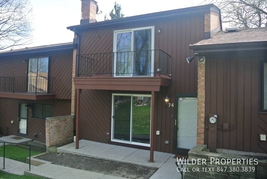 Townhouse for rent at 74 N Ave #1, Fox Lake, IL 60020