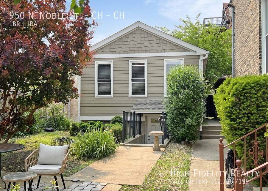Apartment for rent at 950 N Noble St - Ch #CH, Chicago, IL 60642