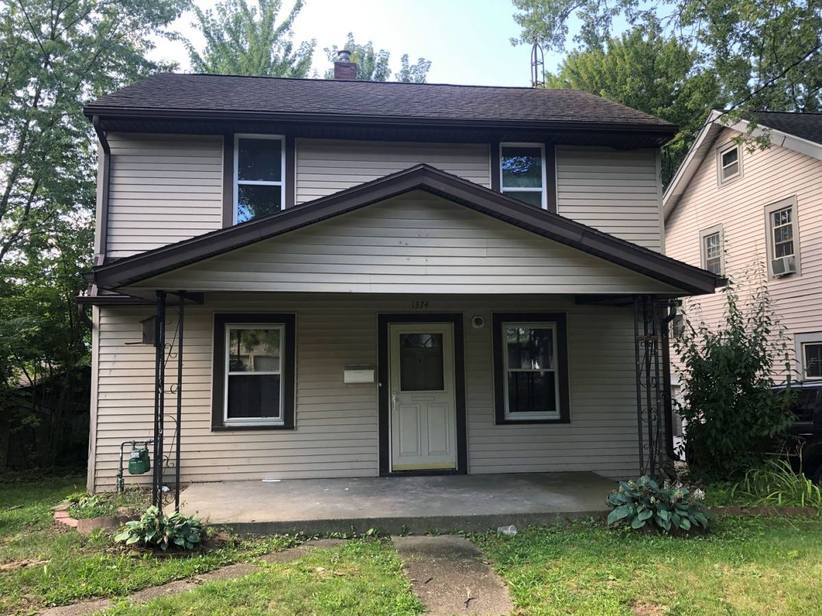 House for rent at 1374 Leonora Ave, Akron, OH 44305