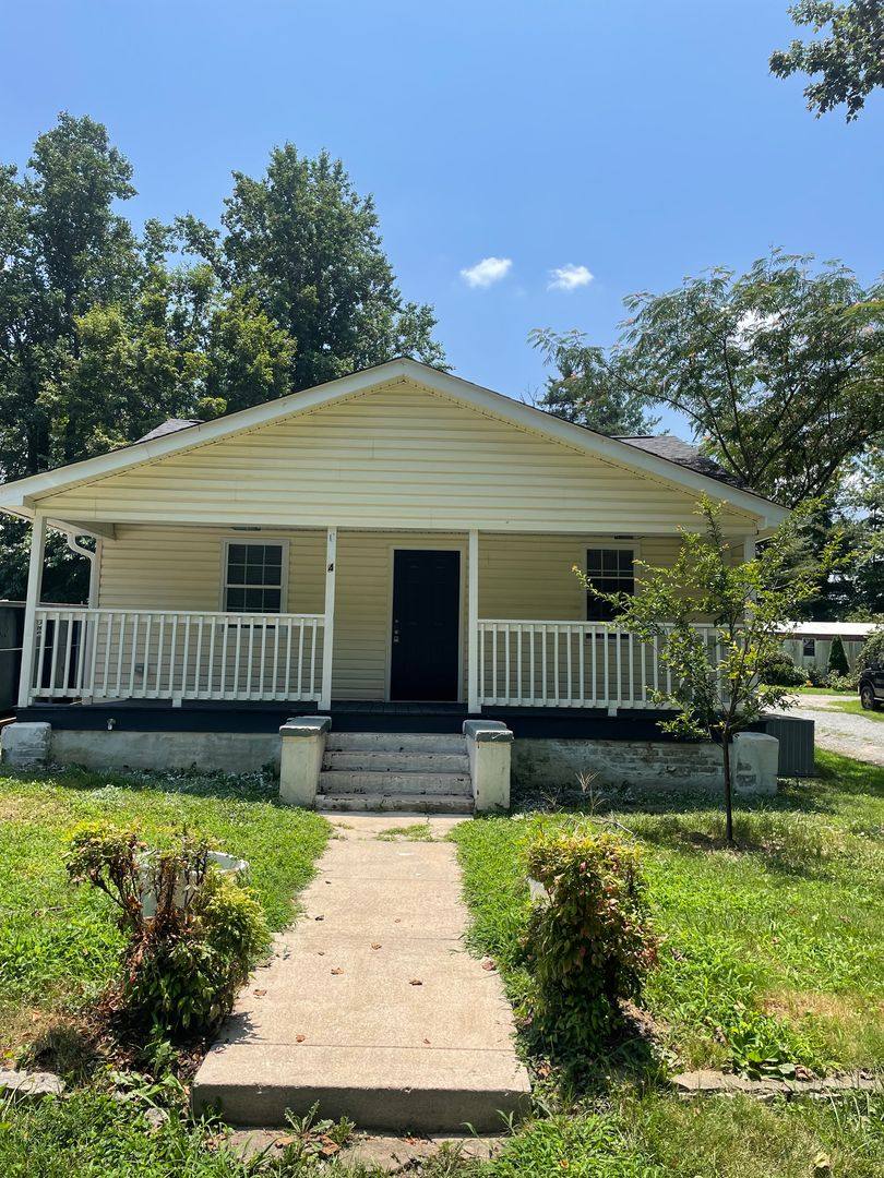 House for rent at 1014 Cayuga St, Winston Salem, NC 27105