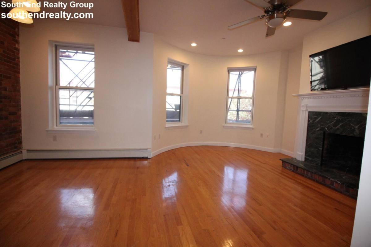 Apartment for rent at 15 Albemarle St #7, Boston, MA 02115
