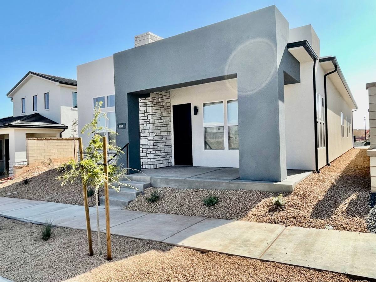 House for rent at 5635 S Scarlet Hill Dr, Saint George, UT 84790