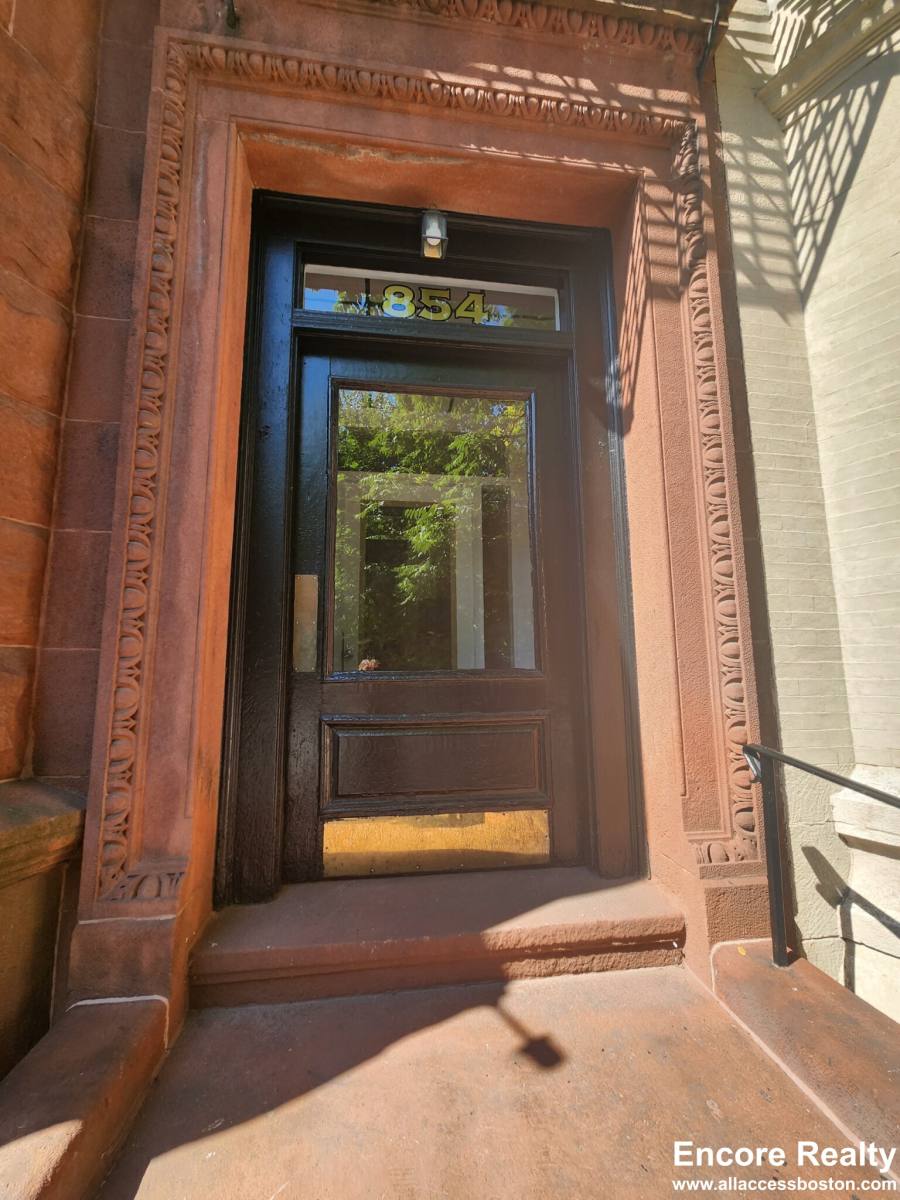 Apartment for rent at 854 Beacon St #8, Boston, MA 02215