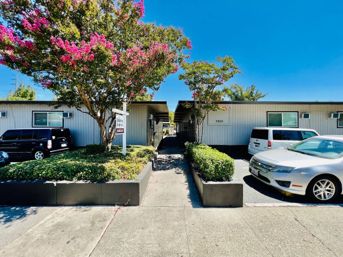 Apartment for rent at 7820 Brentwood Dr, Stockton, CA 95207