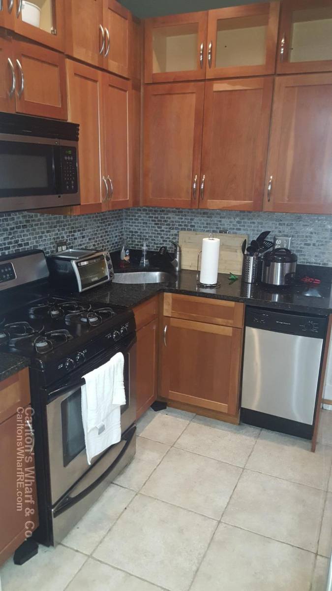 Apartment for rent at 191 Maverick St #1R, East Boston, MA 02128