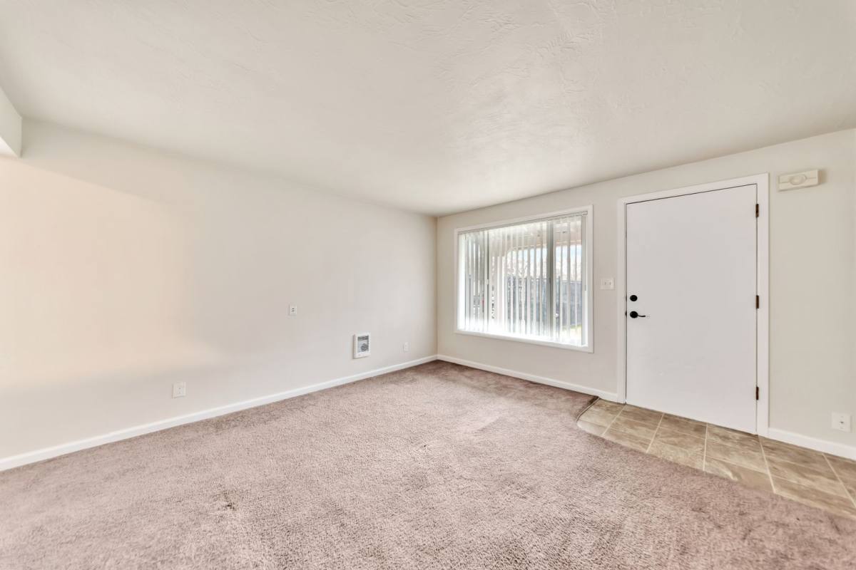 Apartment for rent at 138 - 168 25th NE, Salem, OR 97301