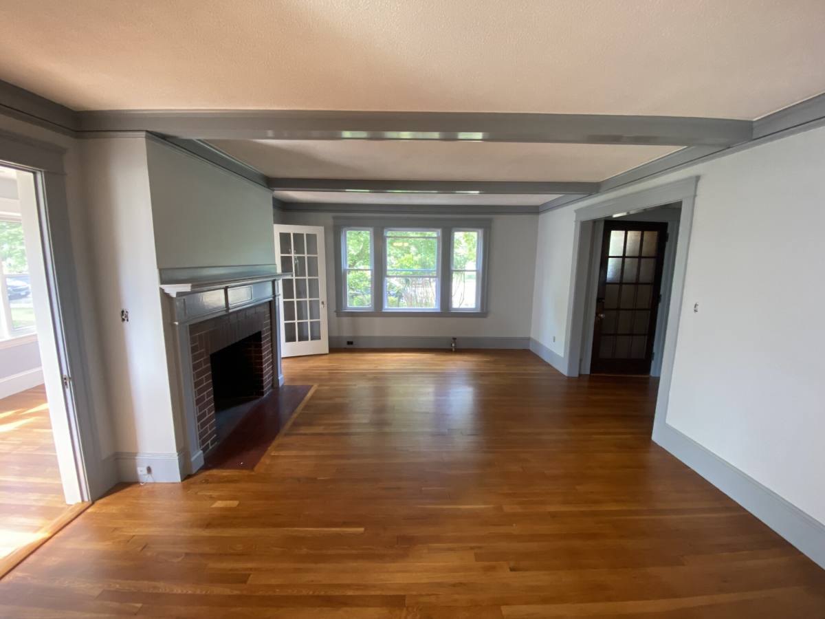 Apartment for rent at 144 Russell St #1, Worcester, MA 01609