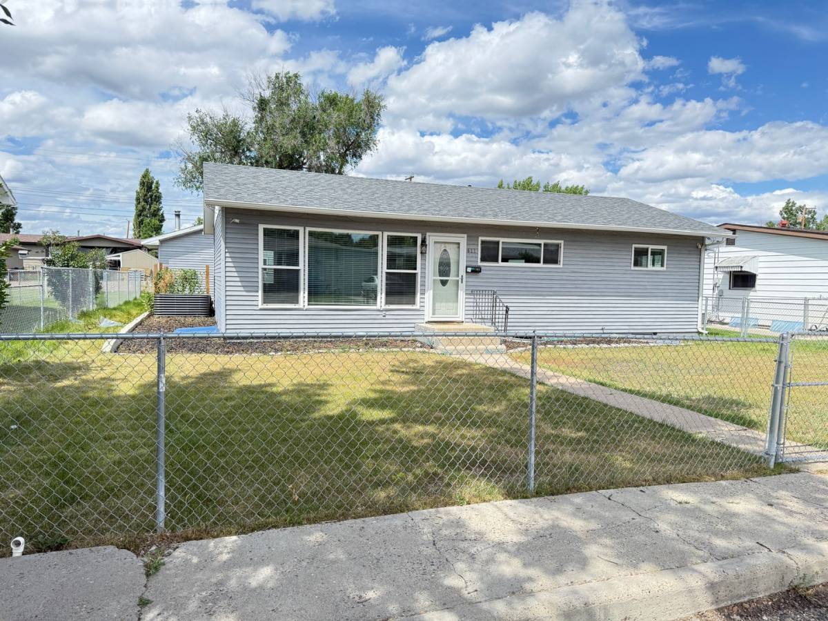 House for rent at 411 Maple Ave, Glendive, MT 59330