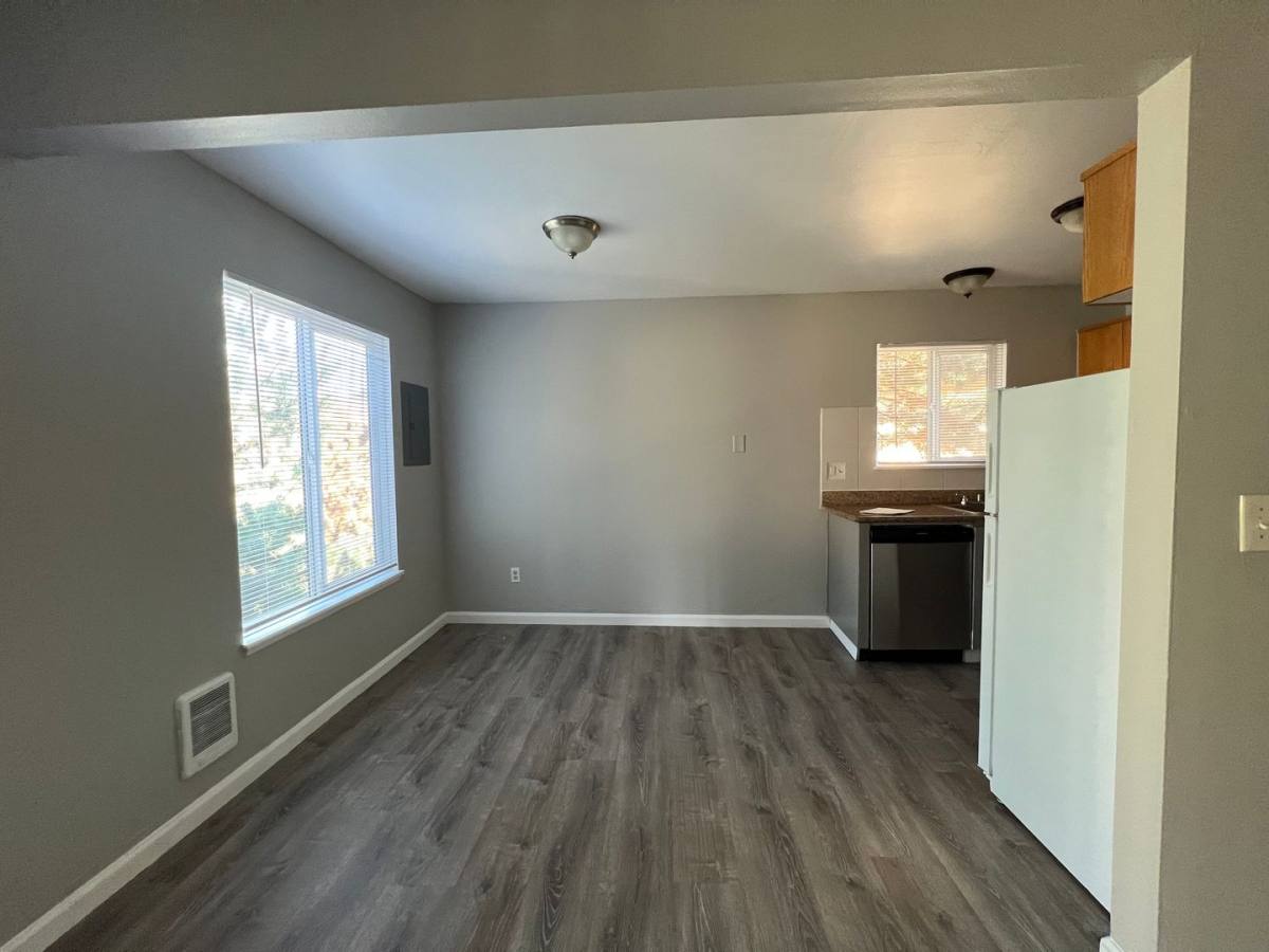 Apartment for rent at 13801-13865 SE Stark, Portland, OR 97233