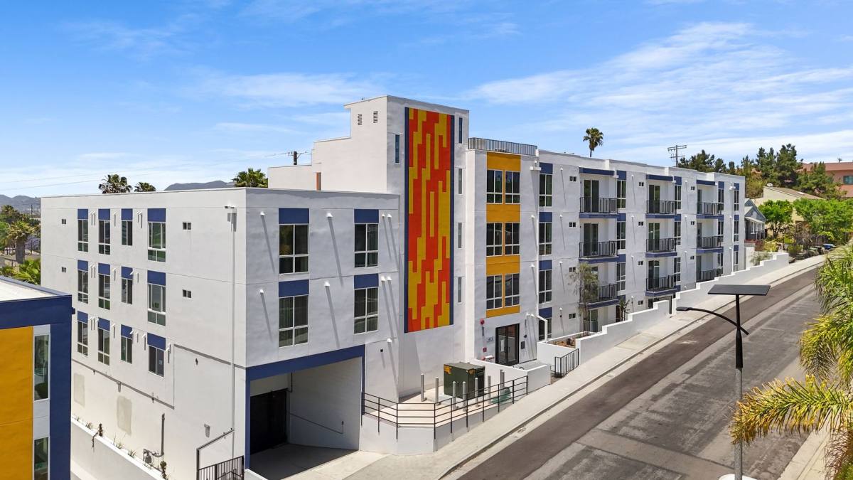 Apartment for rent at 433 Rosenell Terrace, Los Angeles, CA 90026