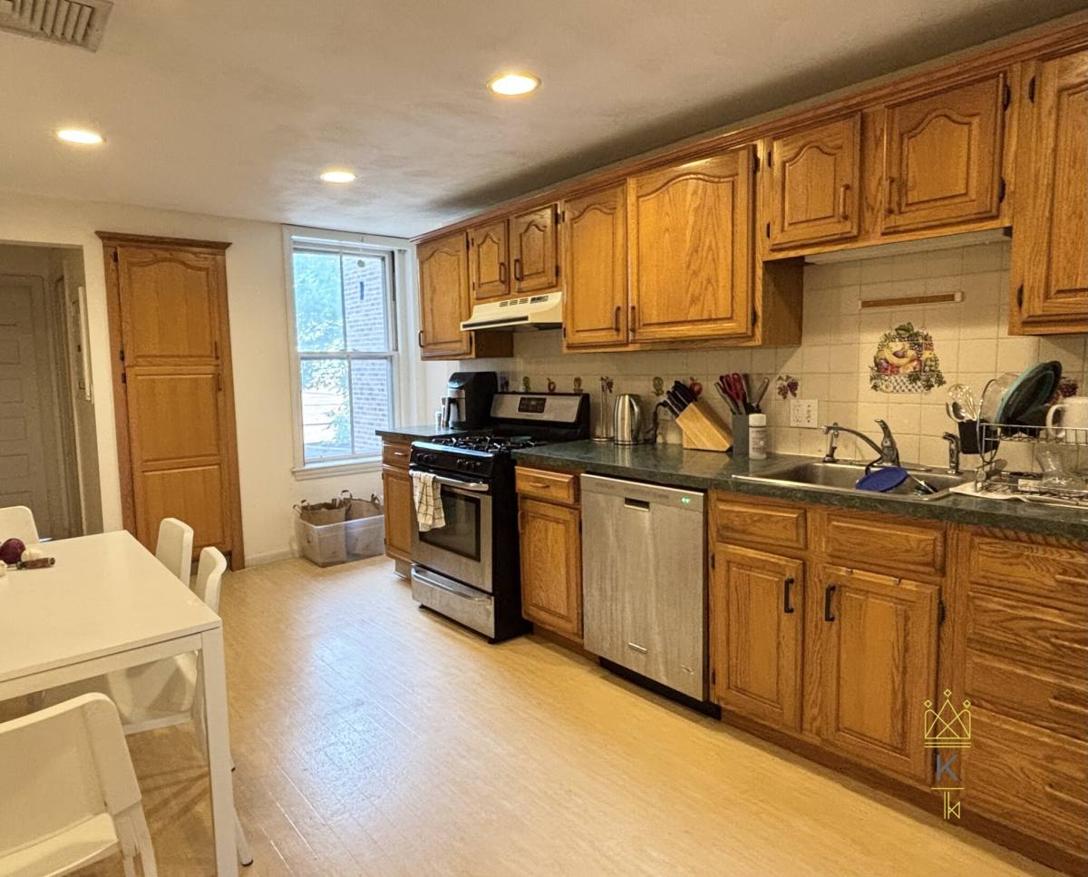 Apartment for rent at 1901 Beacon St #2, Brookline, MA 02445