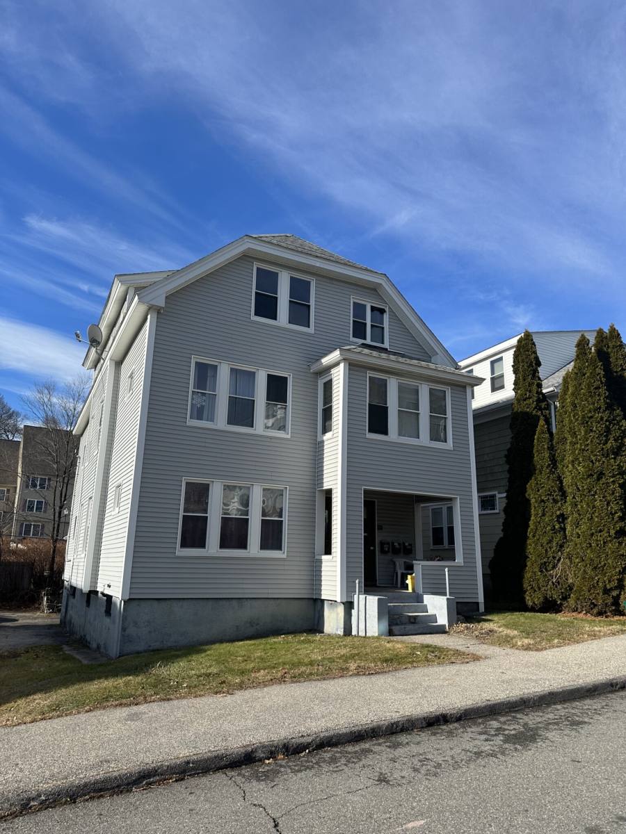 Apartment for rent at 136 Ingleside Ave #1, Worcester, MA 01604