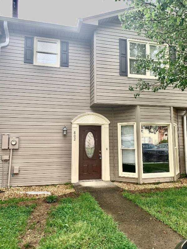 Townhouse for rent at 802 Hillsboro Lane, Helena, AL 35080