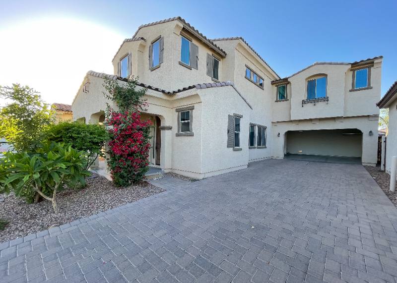 House for rent at 2902 E Ebony Dr, Chandler, AZ 85286
