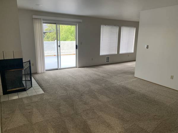 Apartment for rent at 10545 Greenwood Ave N, Seattle, WA 98133