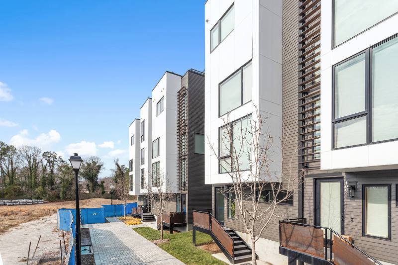 Townhouse for rent at 512 Gordon St #1006, Durham, NC 27701