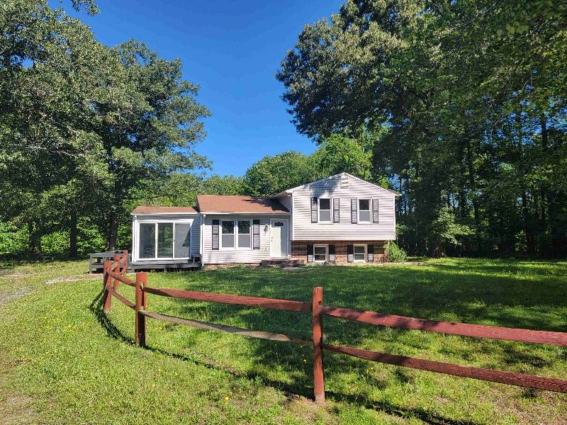 House for rent at 21700 Patrick Henry Highway, Jetersville, VA 23083