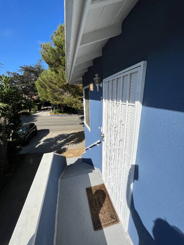 Apartment for rent at 924 17th St #C, Santa Monica, CA 90403