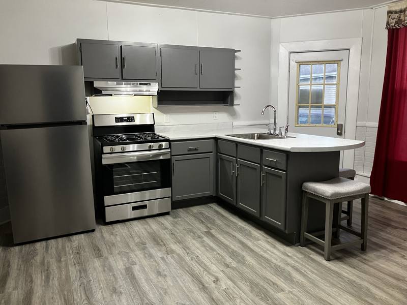 Apartment for rent at 3 N Oak St #A, Villa Grove, IL 61956