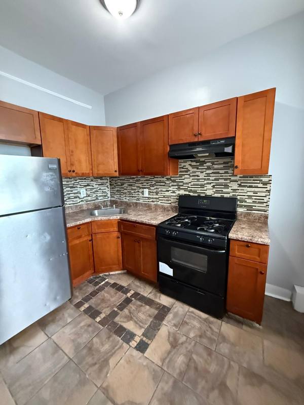 Apartment for rent at 53 Osborne Terrace, Newark, NJ 07108