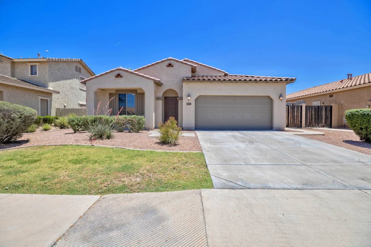 House for rent at 3255 E Castanets Dr, Gilbert, AZ 85298