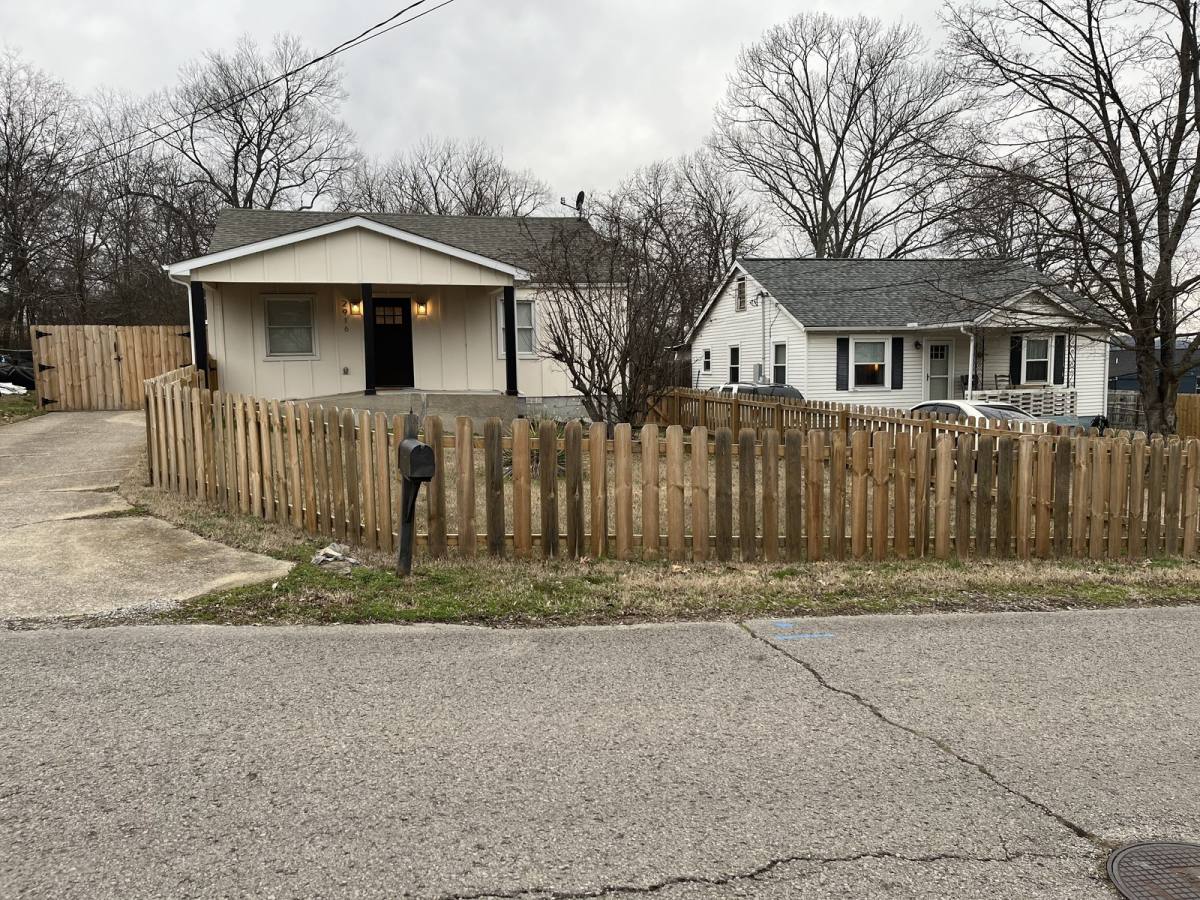 House for rent at 2916 Morningside Dr, Nashville, TN 37207