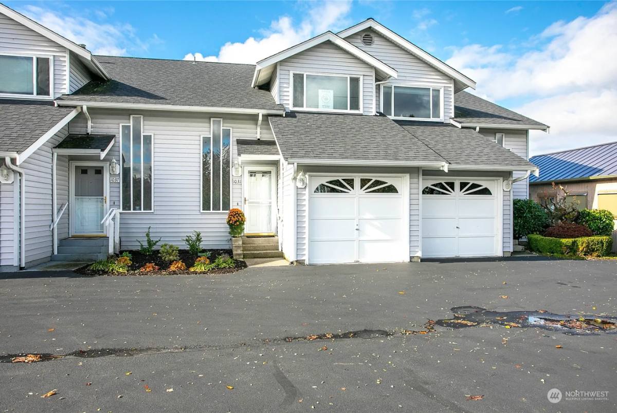 Apartment for rent at 1031 Peace Portal Dr #11, Blaine, WA 98230