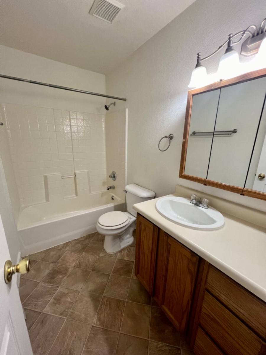 Apartment for rent at 1210 Cleveland Ave #2, Cheyenne, WY 82001