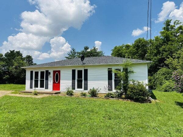 House for rent at 586 Foxfield Rd, Hopkinsville, KY 42240