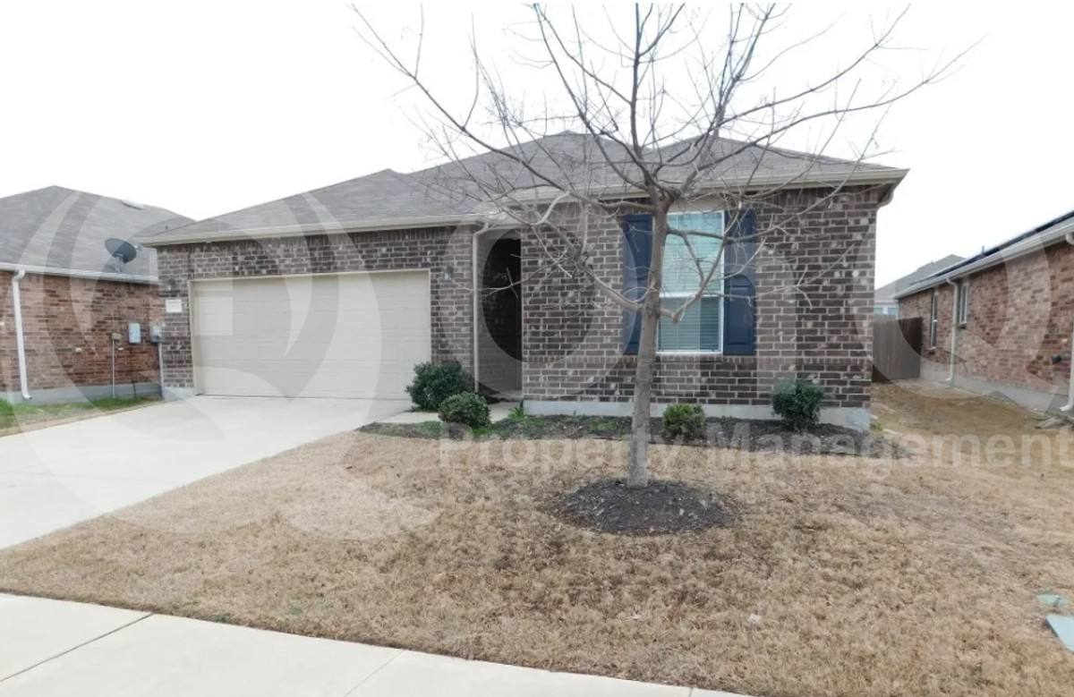 House for rent at 3120 Manuel Creek Dr, Little Elm, TX 75068