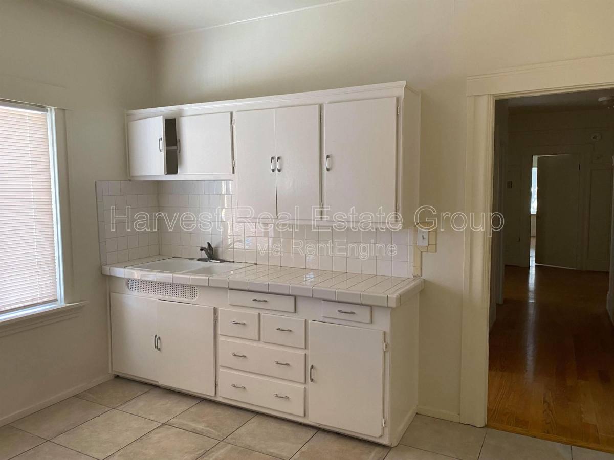 Apartment for rent at 3844 International Blvd #3844A, Oakland, CA 94601