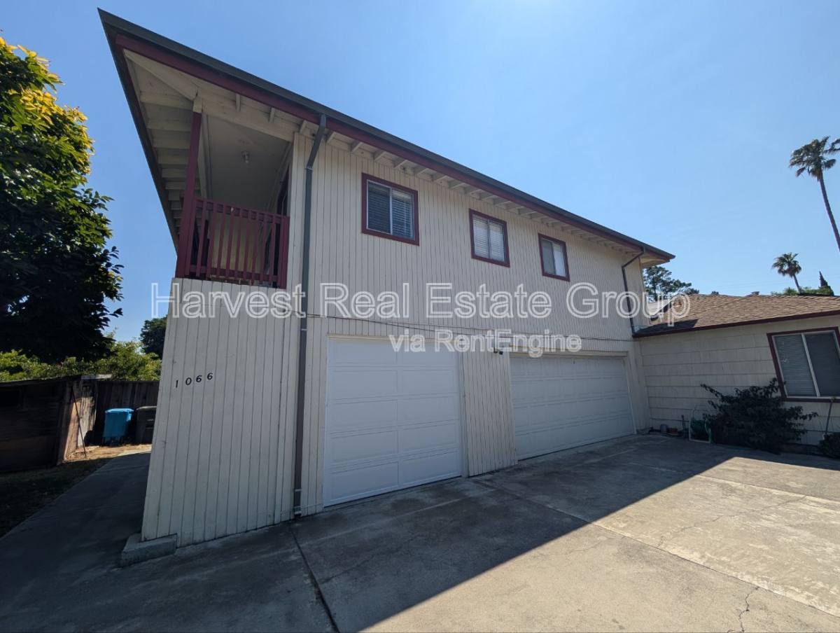 Apartment for rent at 1064 Eighth Ave #1, Redwood City, CA 94063