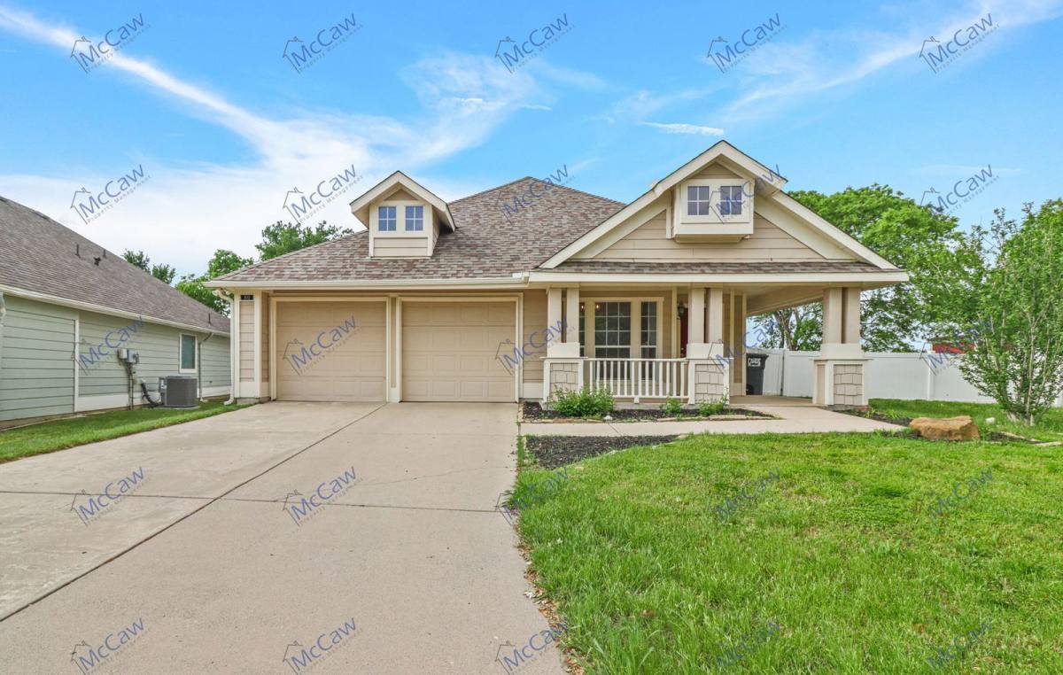 House for rent at 100 Hilltop Dr, Anna, TX 75409