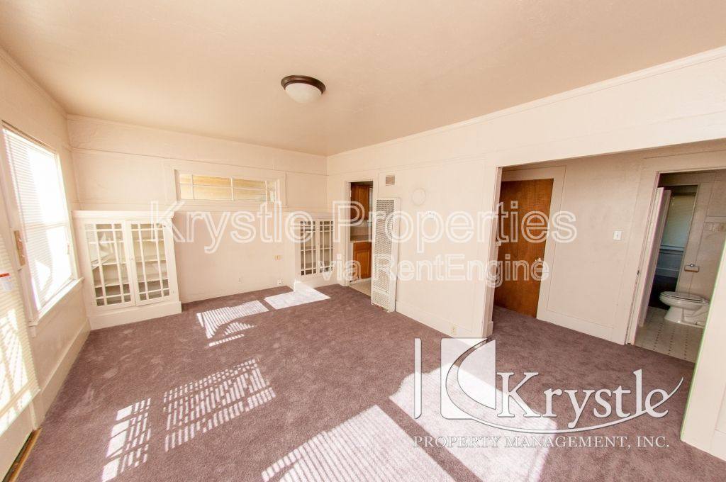 House for rent at 122 Contra Costa St, Vallejo, CA 94590