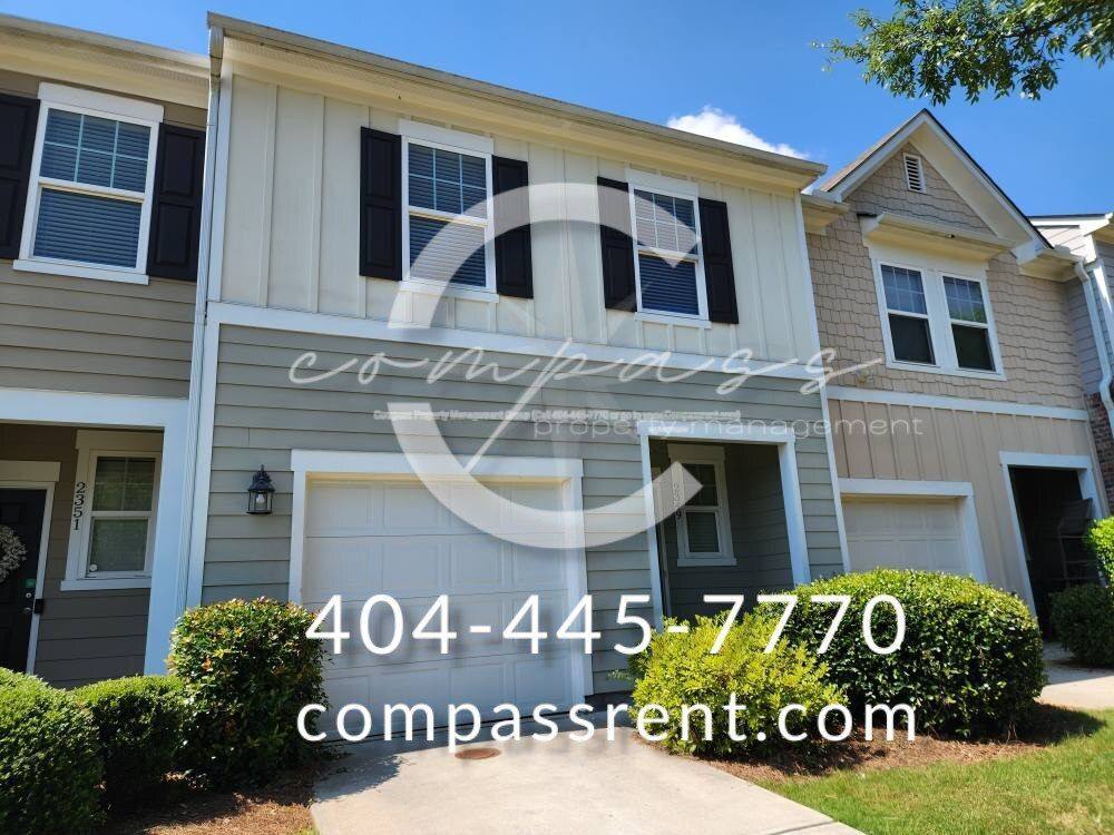 Townhouse for rent at 2349 Camden Oak Way, Lithonia, GA 30058
