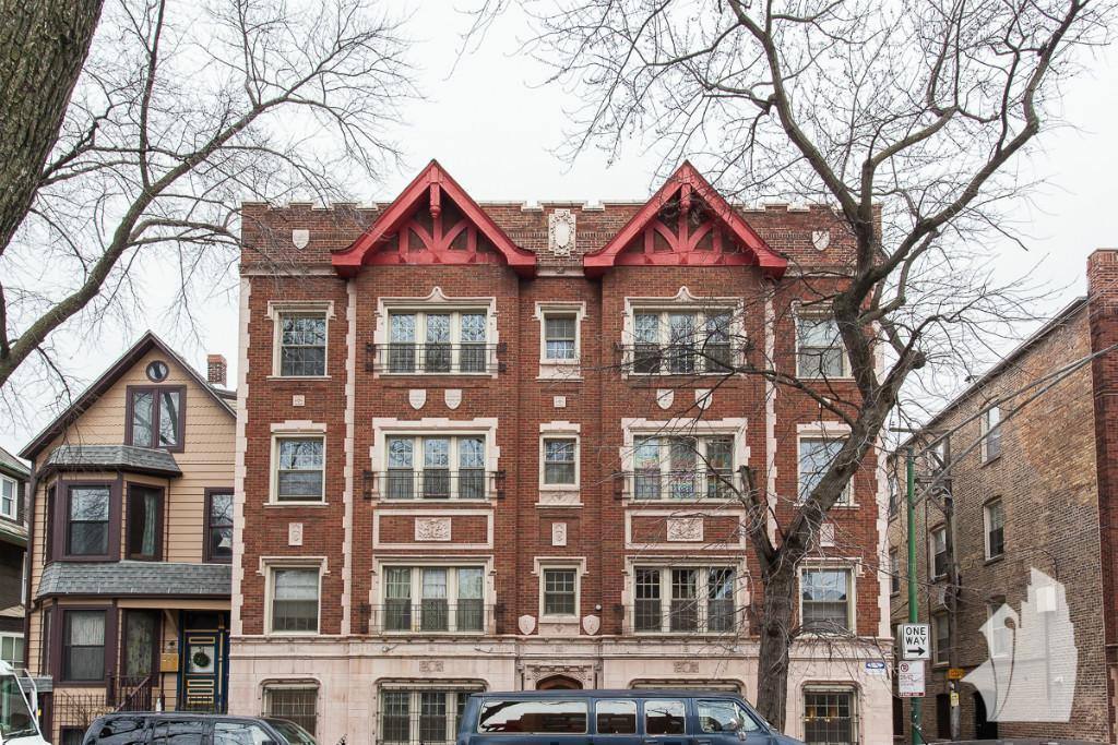Apartment for rent at 2536 N Sawyer Ave #101, Chicago, IL 60647