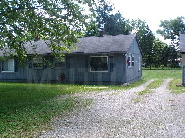 House for rent at 4515 Kempf St, Waterford, MI 48329