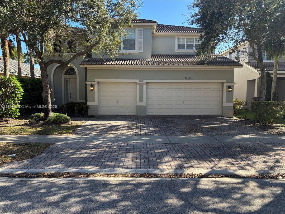 House for rent at 3946 W Whitewater Ave, Fort Lauderdale, FL 33332