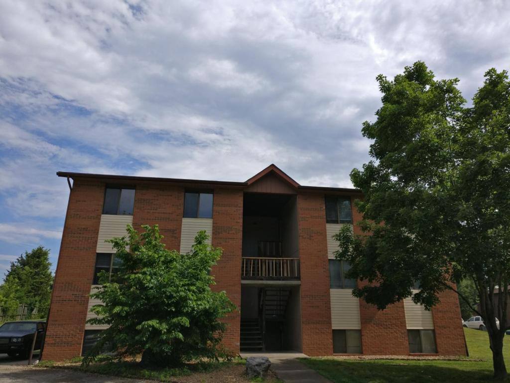 Apartment for rent at 1929 Delwin St #5, Cape Girardeau, MO 63701