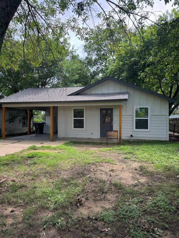 House for rent at 213 Erie St, Cleburne, TX 76033