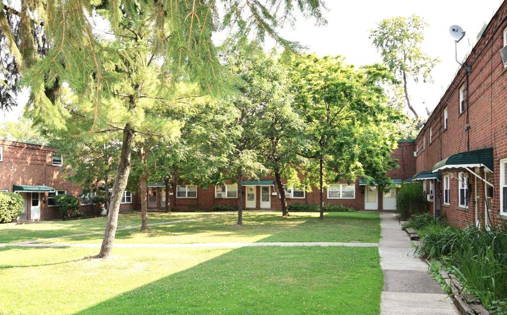 Townhouse for rent at 1726-7 Taylor Rd, Cleveland, OH 44112