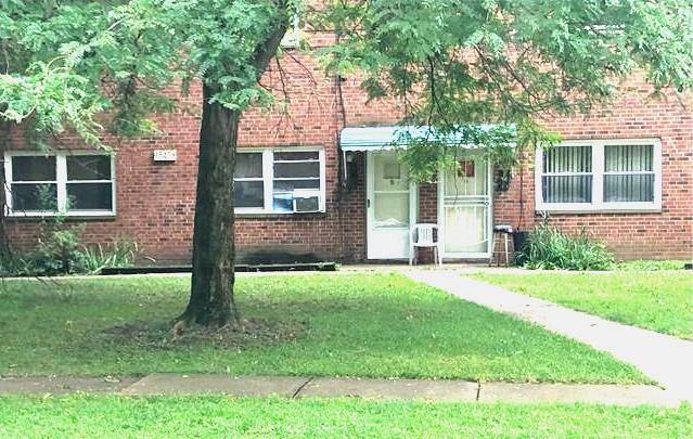 Townhouse for rent at 15421-1 Plymouth Place, Cleveland, OH 44112