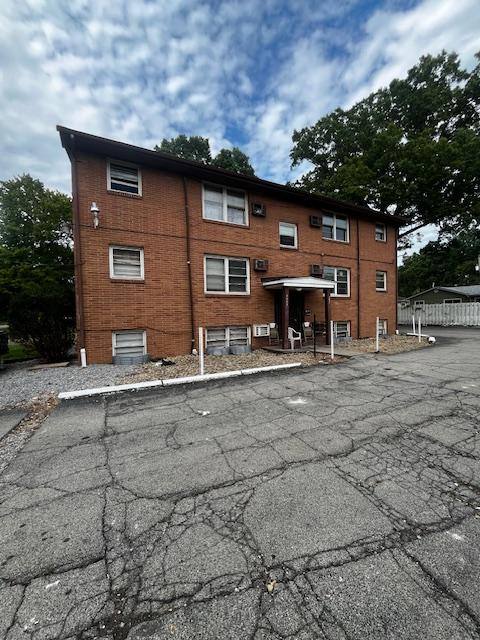 Apartment for rent at 3055 Hadley Ave #4, Youngstown, OH 44505