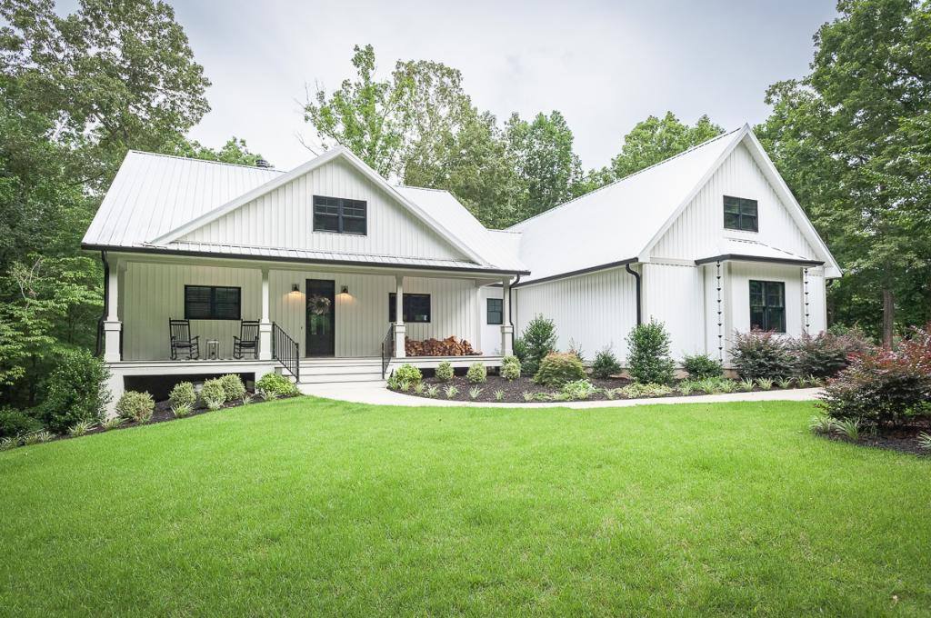 House for rent at 306 Sitton Shoals Rd, Seneca, SC 29678